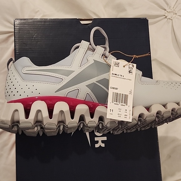 Reebok Sneakers - Picture 5 of 7